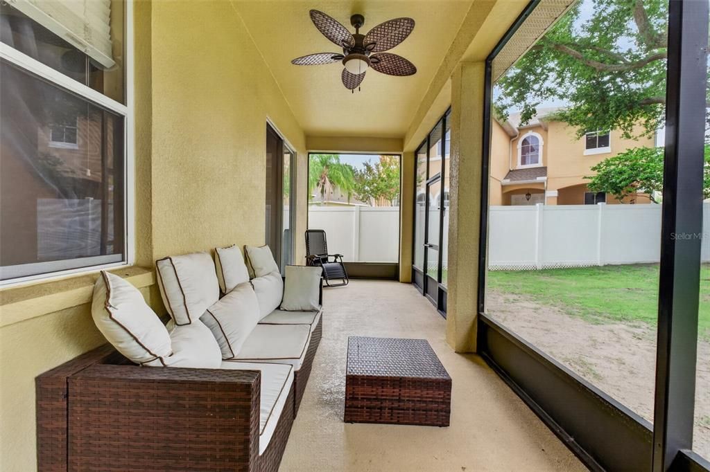 En Venta: $524,900 (4 camas, 3 baños, 2393 Pies cuadrados)
