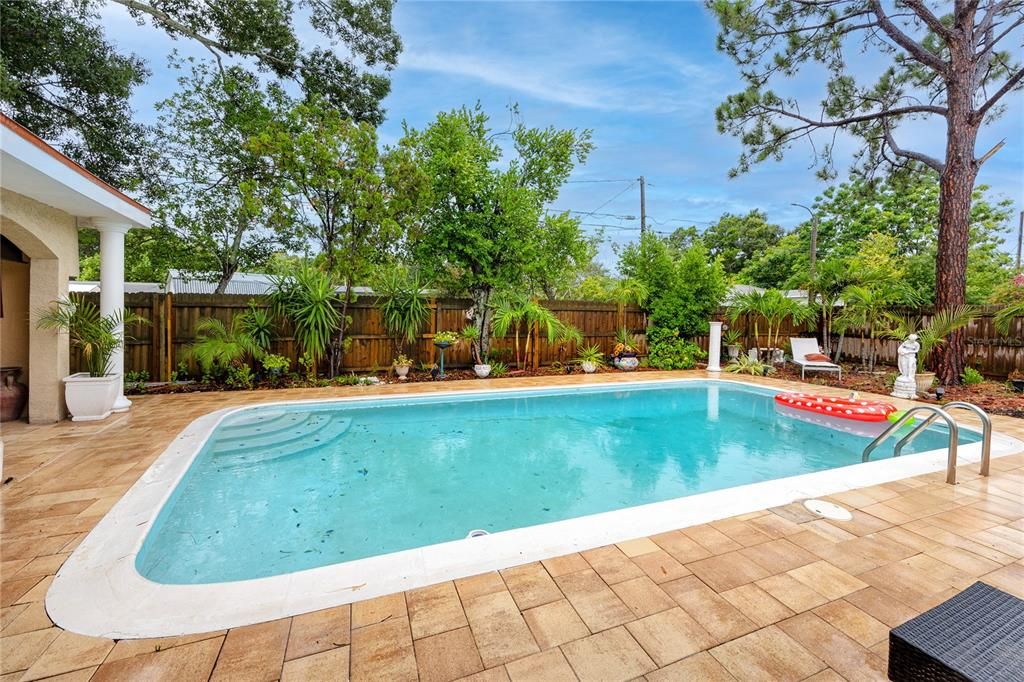 En Venta: $575,000 (3 camas, 2 baños, 1572 Pies cuadrados)