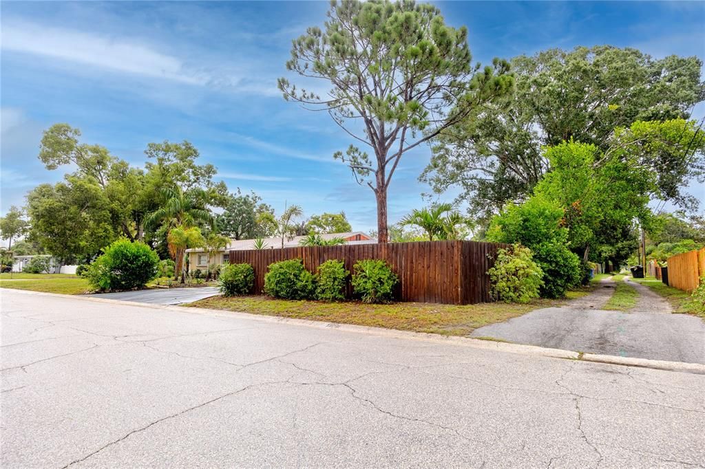 En Venta: $575,000 (3 camas, 2 baños, 1572 Pies cuadrados)