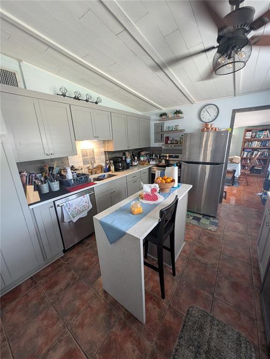 На продажу: $445,000 (3 спален, 2 ванн, 1462 Квадратных фут)