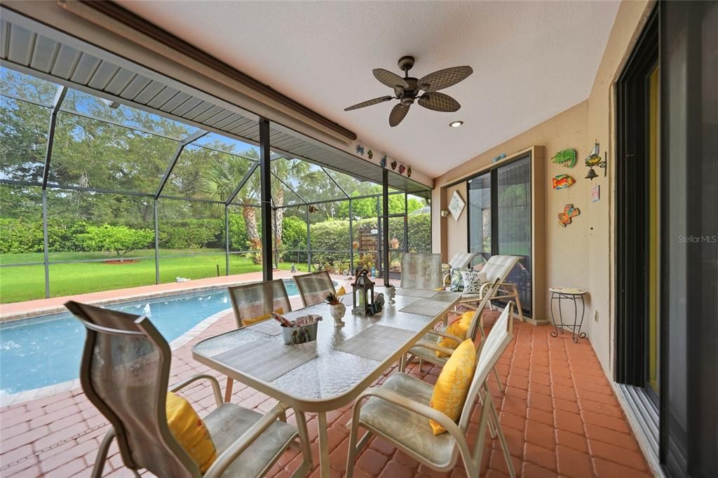 En Venta: $469,900 (3 camas, 2 baños, 1905 Pies cuadrados)