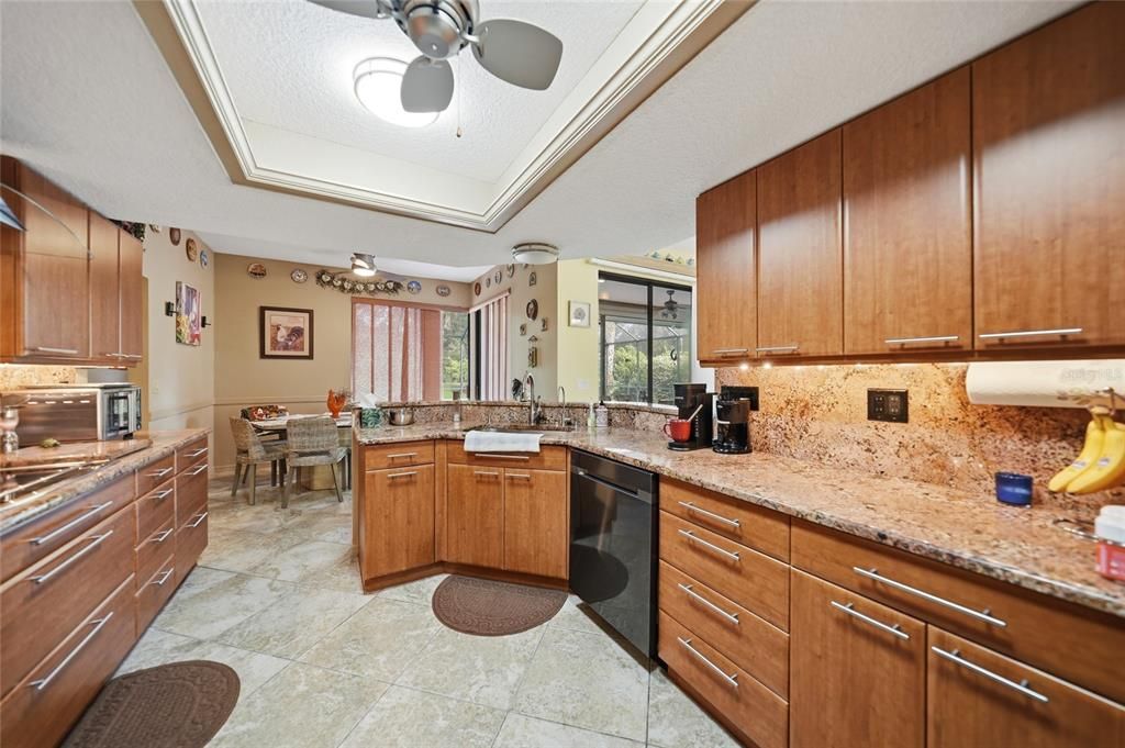 En Venta: $469,900 (3 camas, 2 baños, 1905 Pies cuadrados)