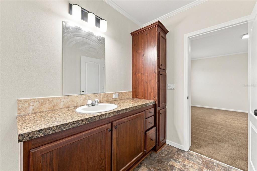 En Venta: $449,900 (3 camas, 2 baños, 1665 Pies cuadrados)