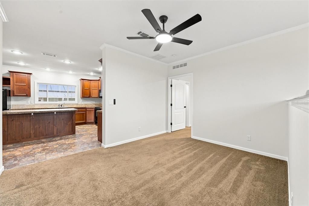 En Venta: $449,900 (3 camas, 2 baños, 1665 Pies cuadrados)