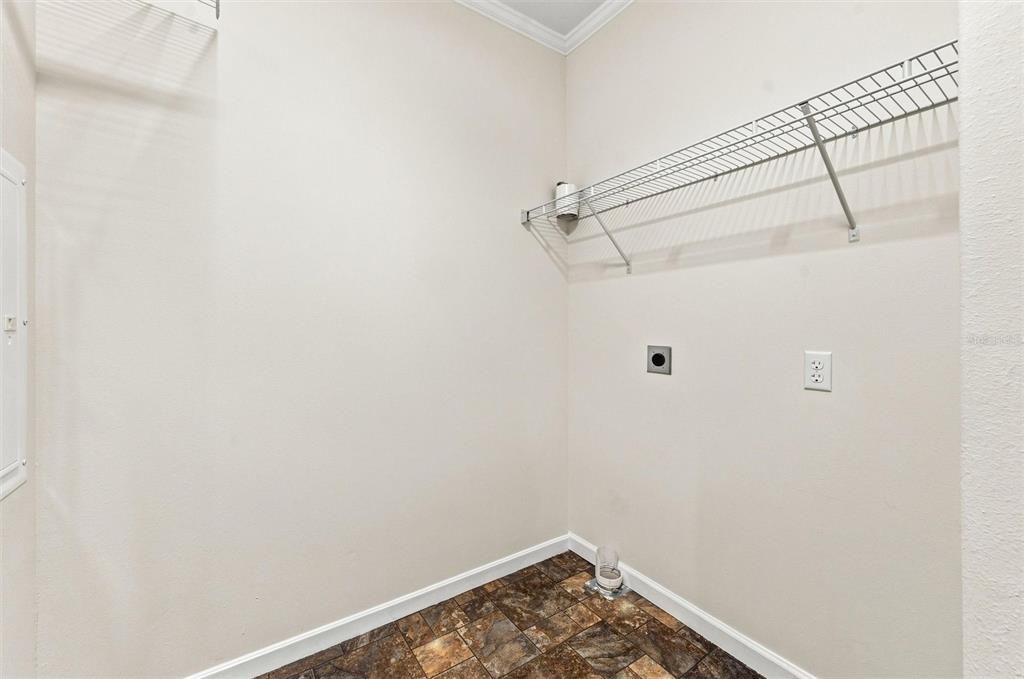 En Venta: $449,900 (3 camas, 2 baños, 1665 Pies cuadrados)