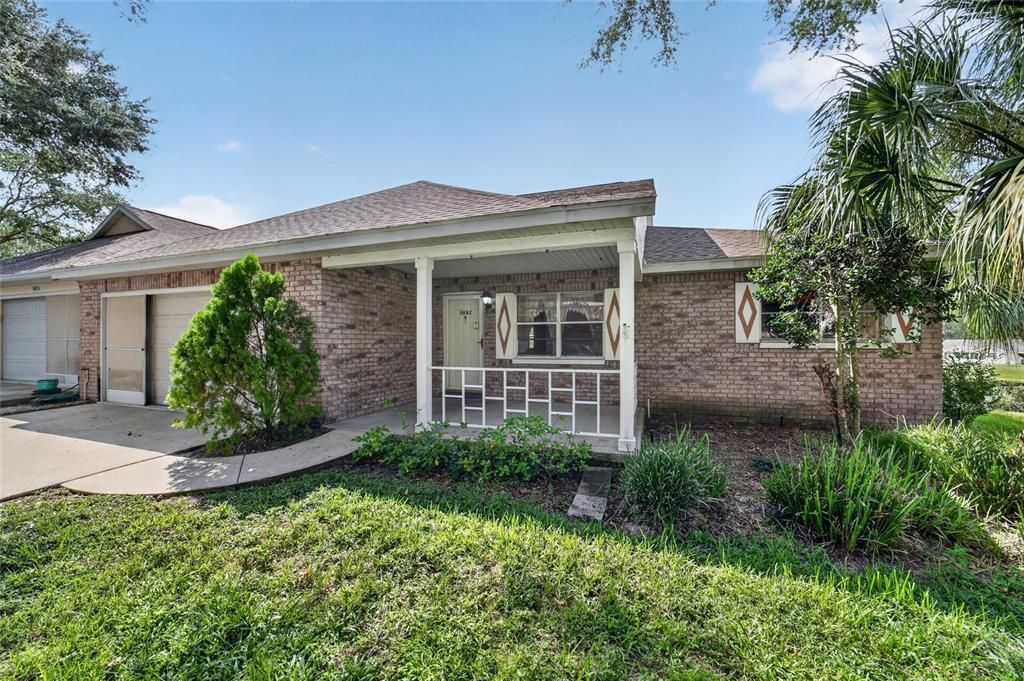 На продажу: $199,900 (2 спален, 2 ванн, 1748 Квадратных фут)