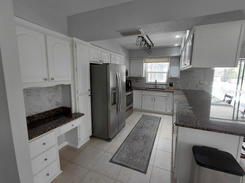 На продажу: $395,000 (3 спален, 3 ванн, 1568 Квадратных фут)