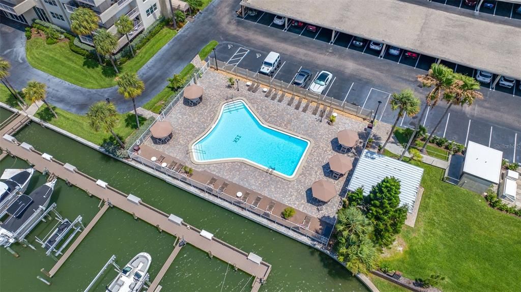 На продажу: $745,000 (2 спален, 2 ванн, 1500 Квадратных фут)