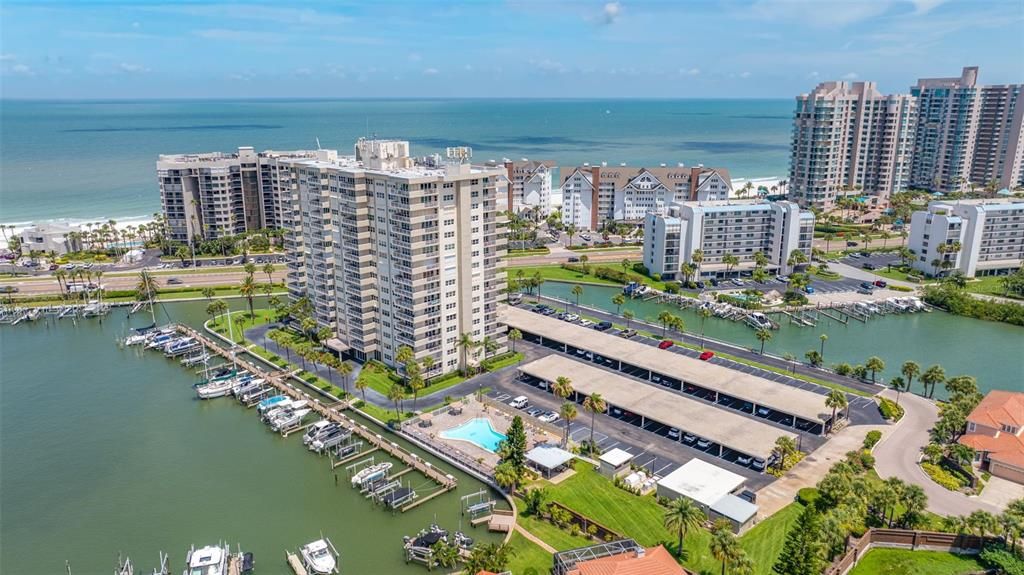 На продажу: $745,000 (2 спален, 2 ванн, 1500 Квадратных фут)