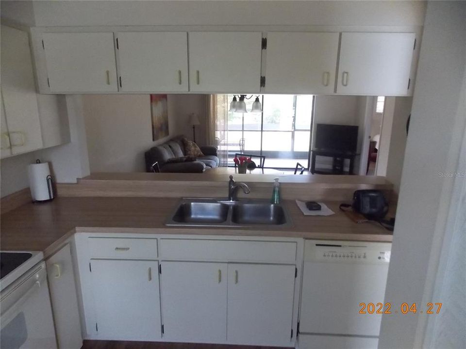 For Rent: $1,450 (2 beds, 2 baths, 741 Square Feet)