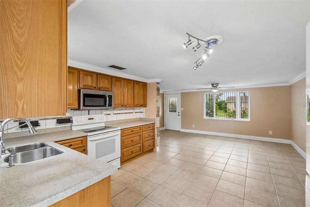 En Venta: $229,000 (2 camas, 2 baños, 1224 Pies cuadrados)