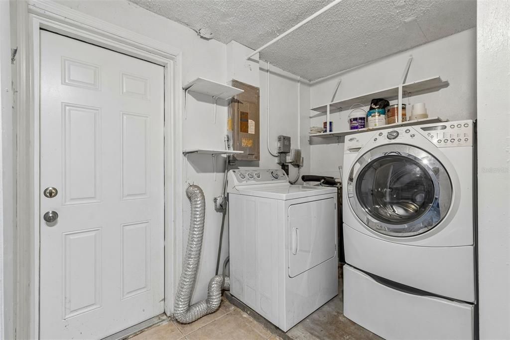 En Venta: $229,000 (2 camas, 2 baños, 1224 Pies cuadrados)