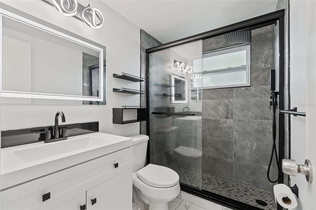 En Venta: $229,000 (2 camas, 2 baños, 1224 Pies cuadrados)