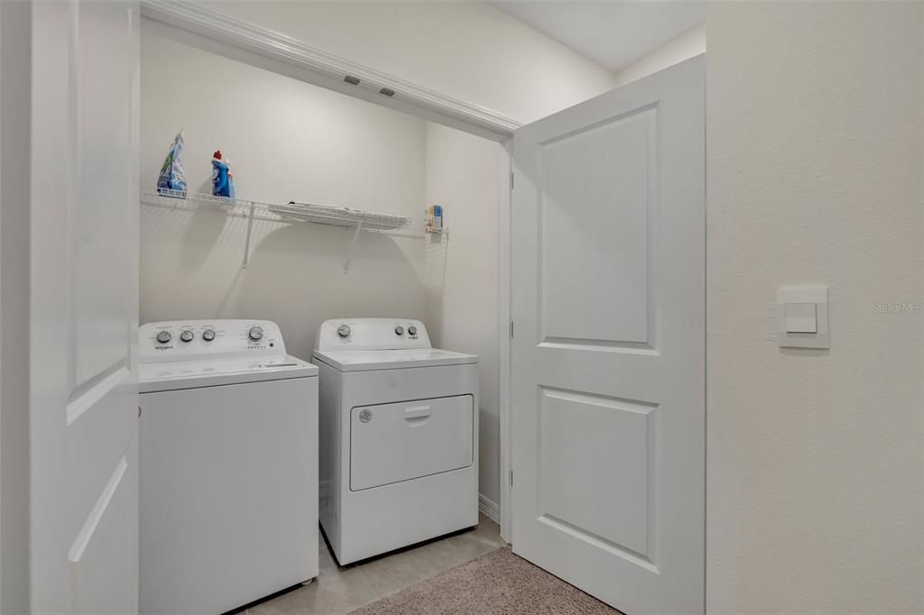 В аренду: $2,300 (3 спален, 2 ванн, 1681 Квадратных фут)
