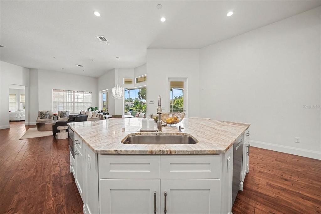 En Venta: $1,750,000 (5 camas, 4 baños, 4092 Pies cuadrados)