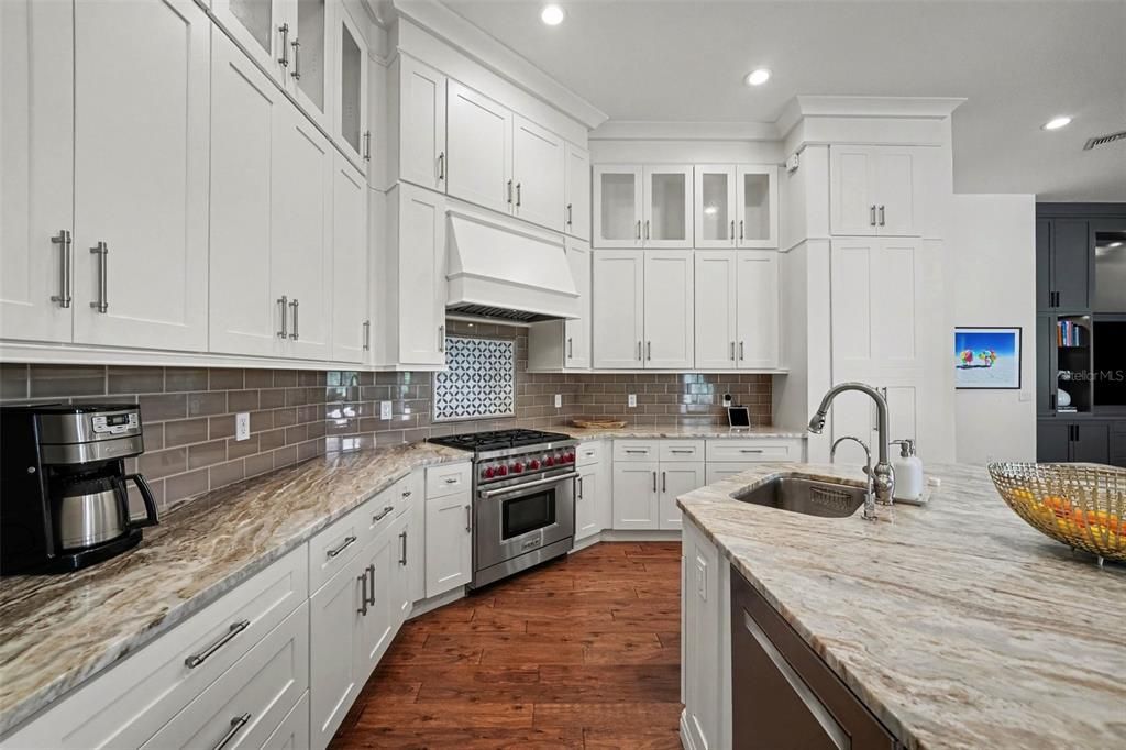 En Venta: $1,750,000 (5 camas, 4 baños, 4092 Pies cuadrados)