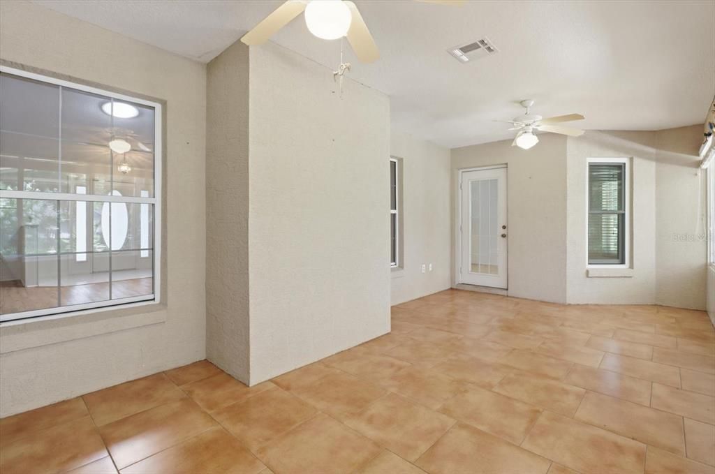 For Sale: $425,000 (3 beds, 2 baths, 2077 Square Feet)