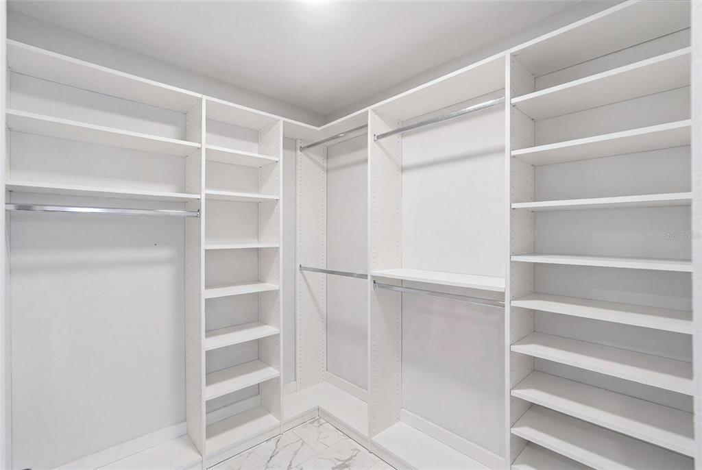 На продажу: $589,900 (3 спален, 2 ванн, 2053 Квадратных фут)