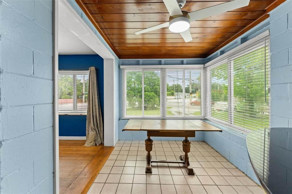 На продажу: $499,000 (3 спален, 2 ванн, 1643 Квадратных фут)