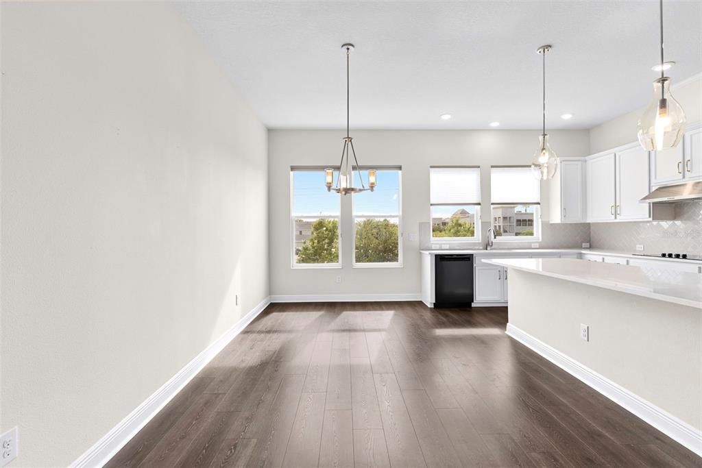 For Sale: $535,000 (2 beds, 3 baths, 2176 Square Feet)