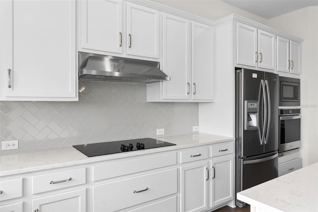 For Sale: $535,000 (2 beds, 3 baths, 2176 Square Feet)
