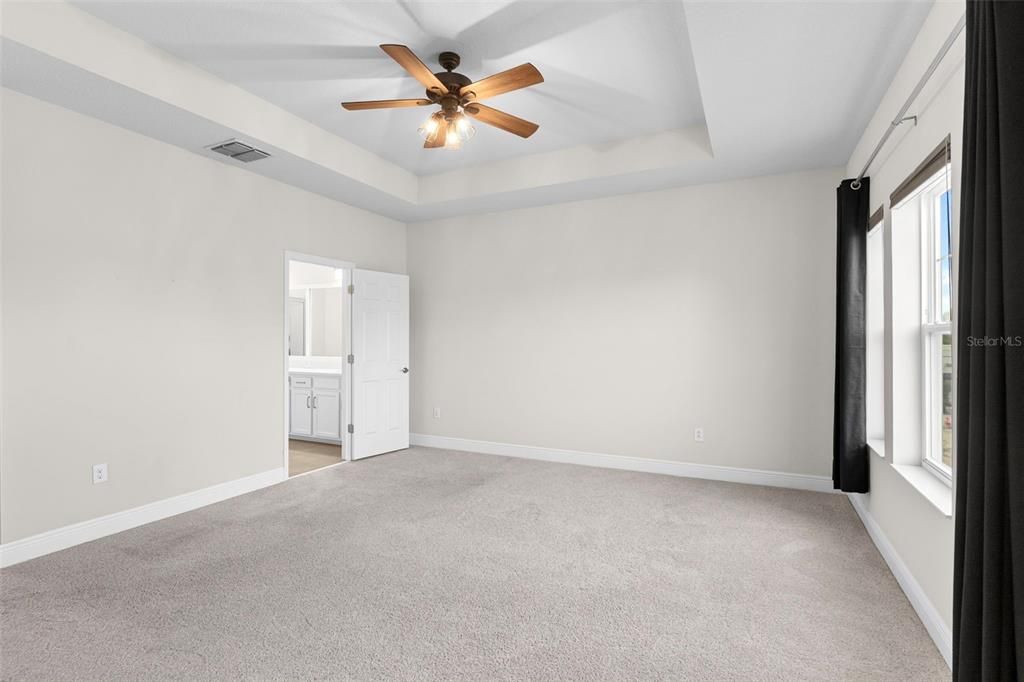 For Sale: $535,000 (2 beds, 3 baths, 2176 Square Feet)