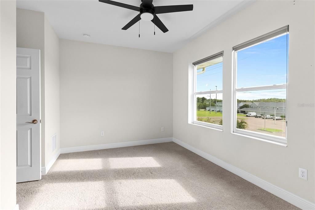 For Sale: $535,000 (2 beds, 3 baths, 2176 Square Feet)