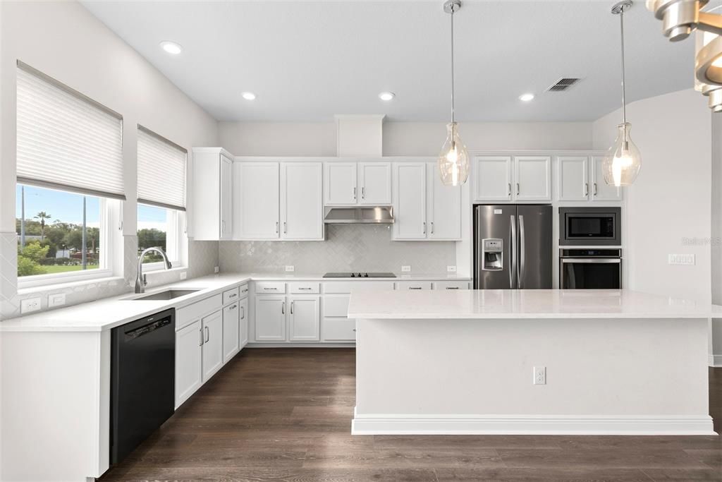 For Sale: $535,000 (2 beds, 3 baths, 2176 Square Feet)