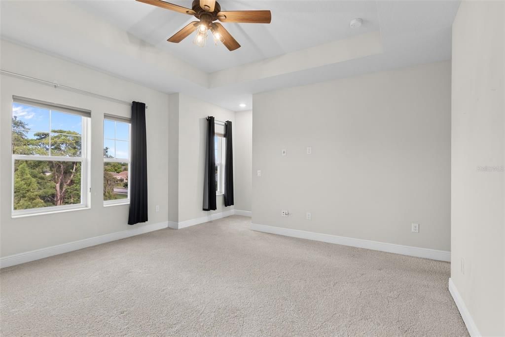 For Sale: $535,000 (2 beds, 3 baths, 2176 Square Feet)
