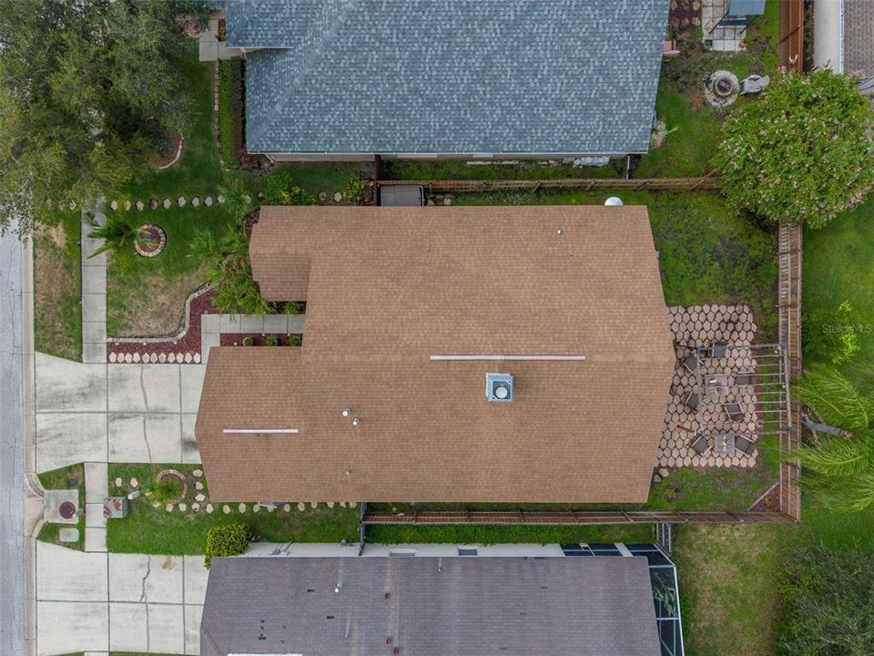 Activo con contrato: $430,000 (3 camas, 2 baños, 1714 Pies cuadrados)