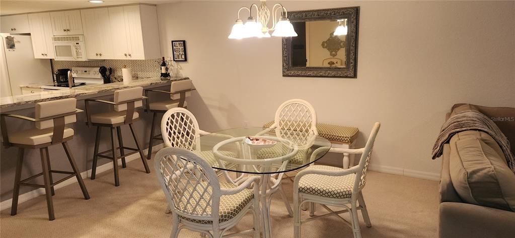 En Venta: $224,900 (2 camas, 2 baños, 1285 Pies cuadrados)