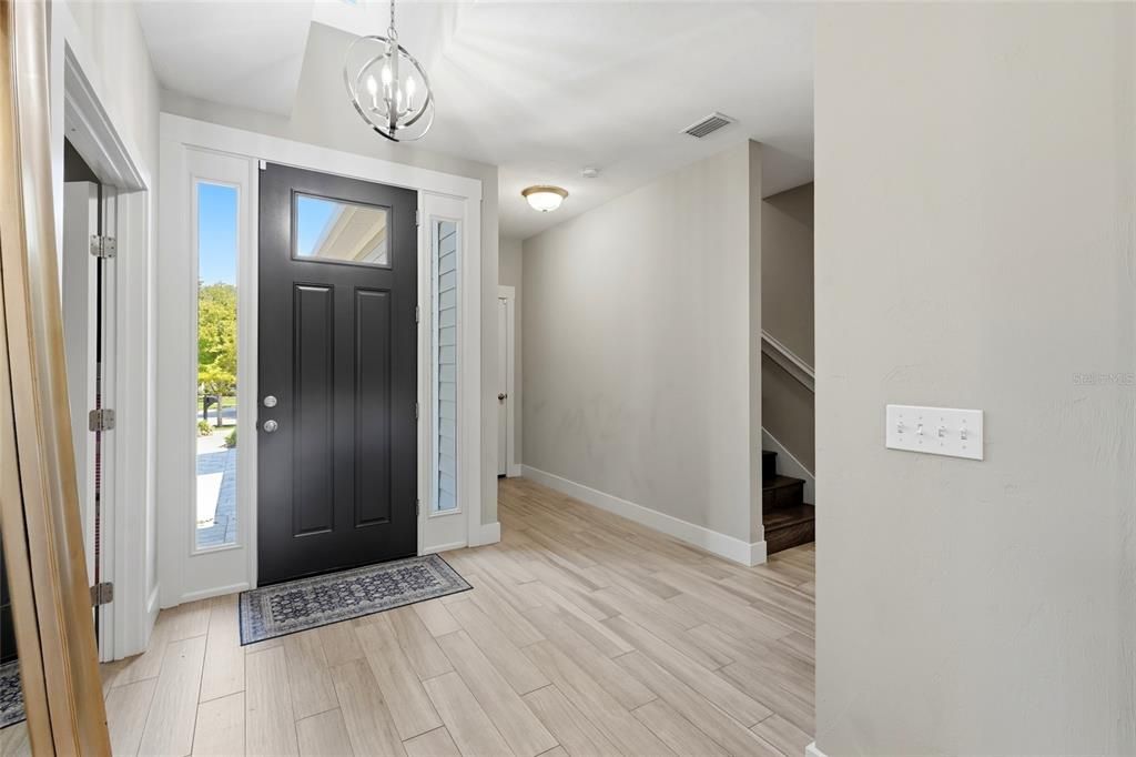 For Sale: $774,900 (4 beds, 3 baths, 2644 Square Feet)