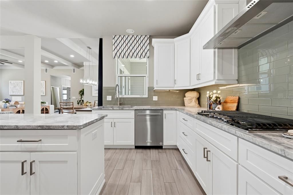 For Sale: $774,900 (4 beds, 3 baths, 2644 Square Feet)