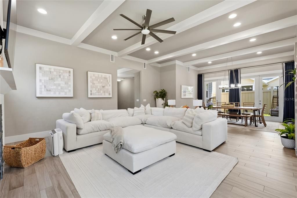 For Sale: $774,900 (4 beds, 3 baths, 2644 Square Feet)