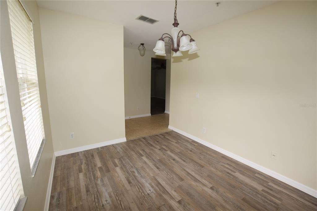 В аренду: $2,250 (3 спален, 2 ванн, 1508 Квадратных фут)