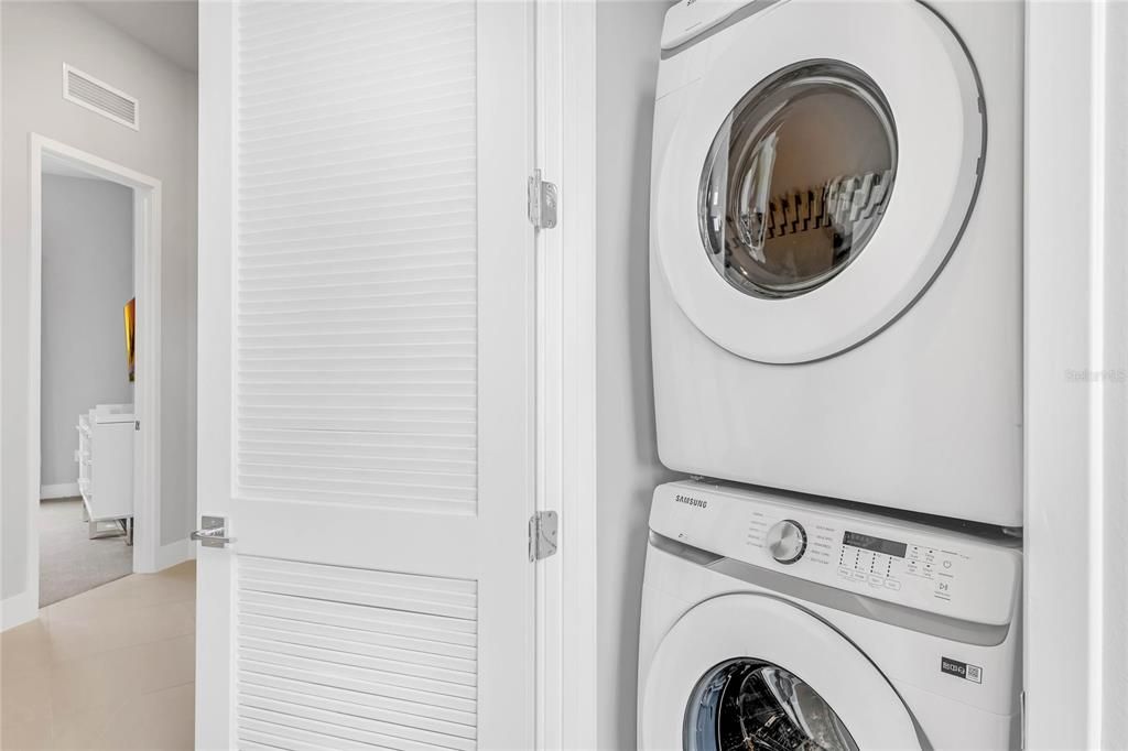 На продажу: $430,000 (5 спален, 4 ванн, 2630 Квадратных фут)