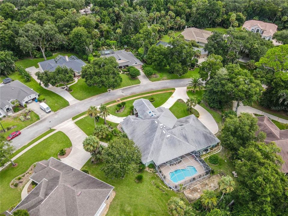 For Sale: $899,900 (6 beds, 6 baths, 3860 Square Feet)