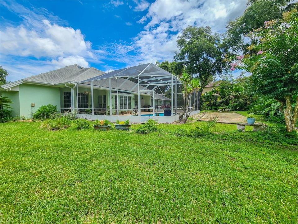For Sale: $899,900 (6 beds, 6 baths, 3860 Square Feet)