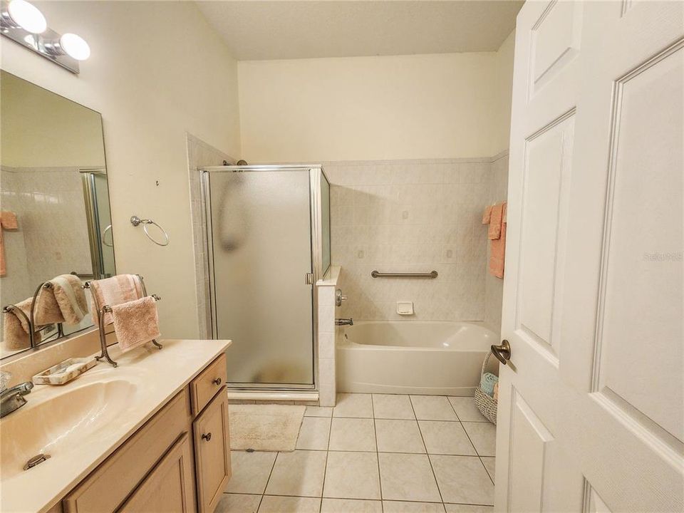 For Sale: $899,900 (6 beds, 6 baths, 3860 Square Feet)
