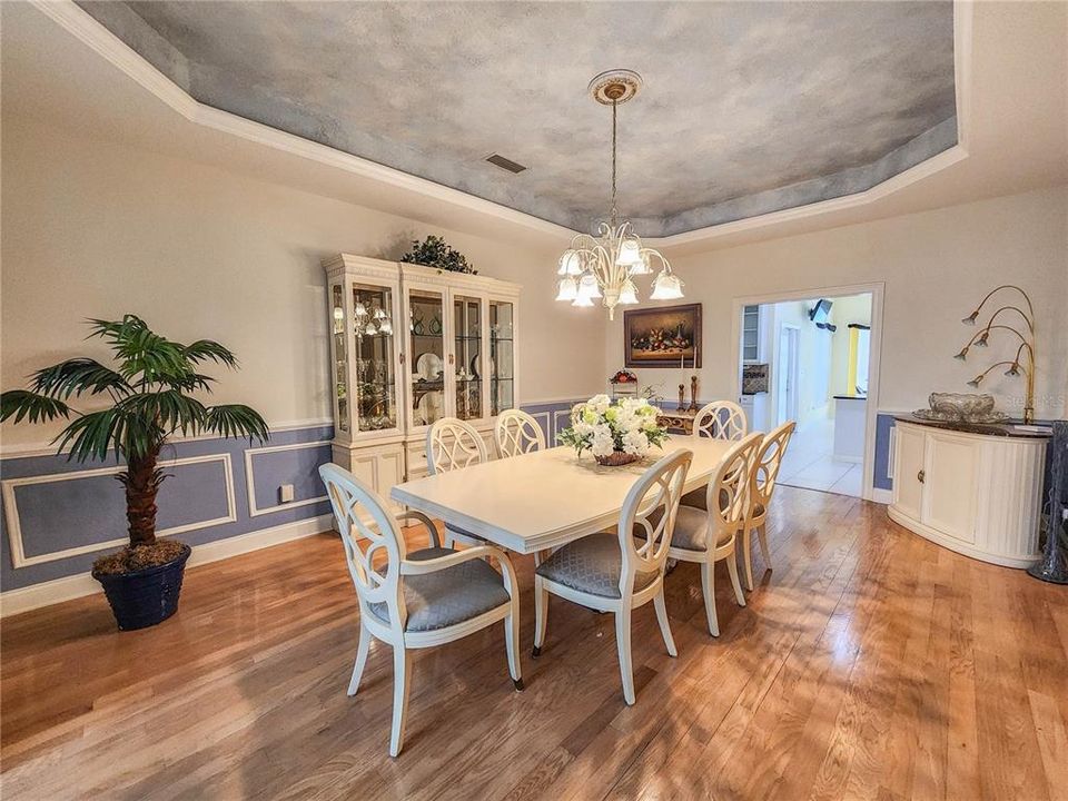 For Sale: $899,900 (6 beds, 6 baths, 3860 Square Feet)