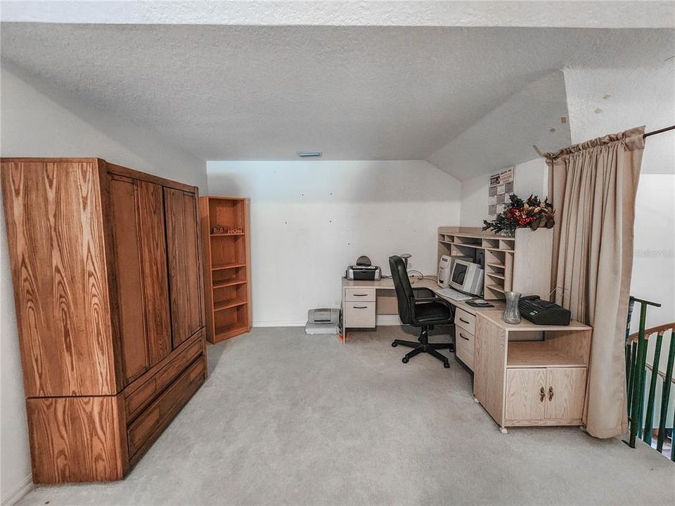 For Sale: $899,900 (6 beds, 6 baths, 3860 Square Feet)