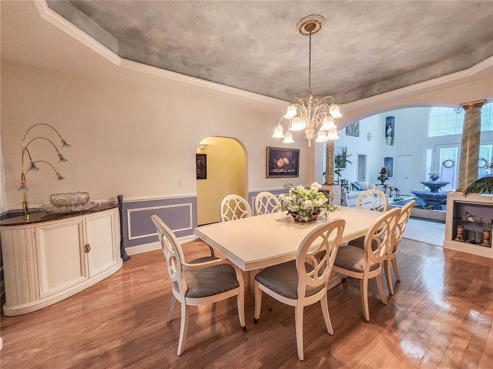 For Sale: $899,900 (6 beds, 6 baths, 3860 Square Feet)