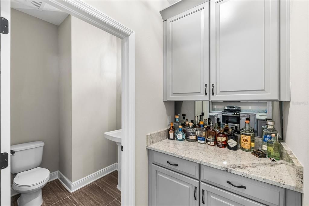For Sale: $400,000 (3 beds, 2 baths, 1713 Square Feet)