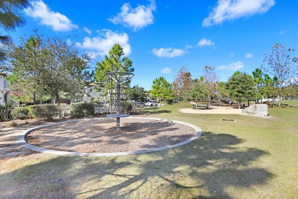 For Sale: $400,000 (3 beds, 2 baths, 1713 Square Feet)