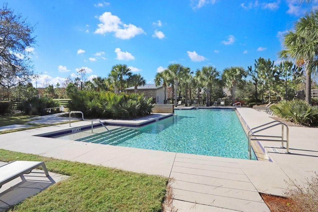 For Sale: $400,000 (3 beds, 2 baths, 1713 Square Feet)