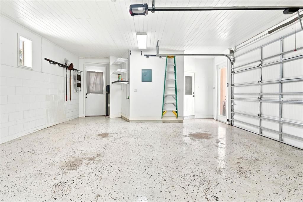 На продажу: $649,000 (4 спален, 2 ванн, 2352 Квадратных фут)
