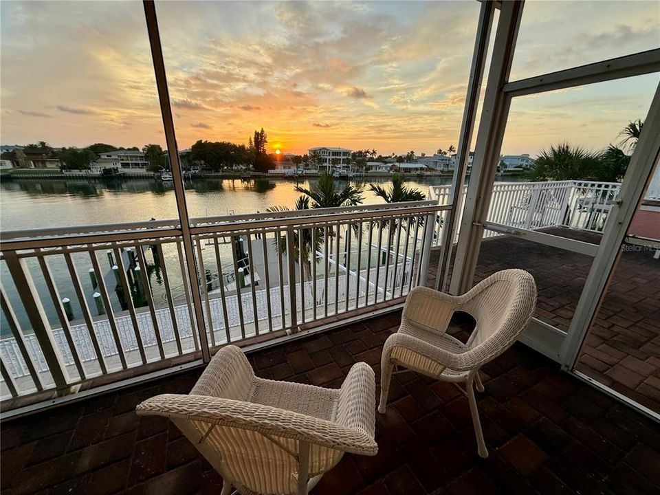 En Venta: $2,795,000 (4 camas, 4 baños, 3737 Pies cuadrados)