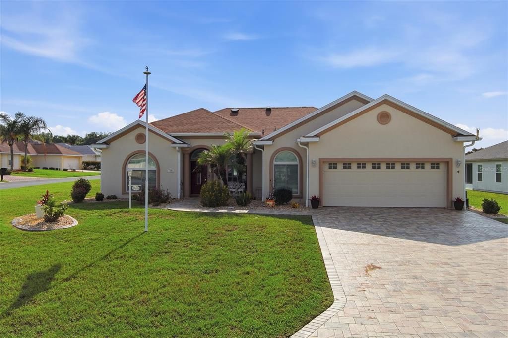 Active With Contract: $425,000 (3 beds, 3 baths, 2091 Square Feet)