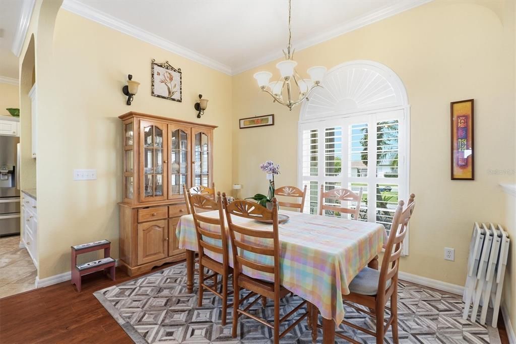 Active With Contract: $425,000 (3 beds, 3 baths, 2091 Square Feet)