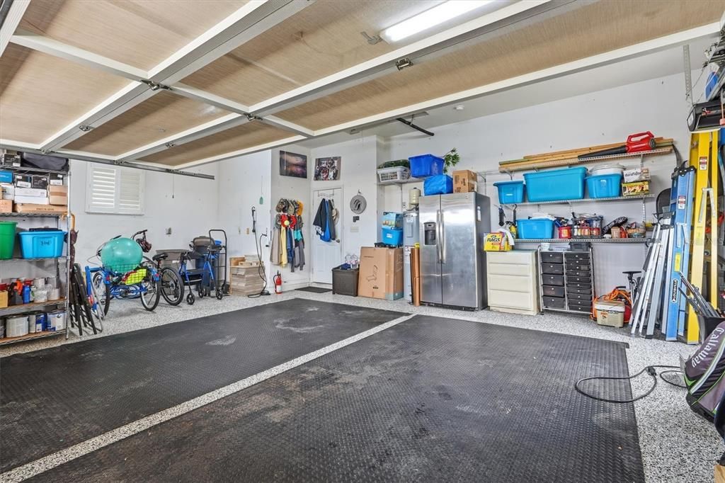 Active With Contract: $425,000 (3 beds, 3 baths, 2091 Square Feet)